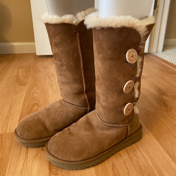 UGG Shoes - TALL BAILEY BUTTON UGGS